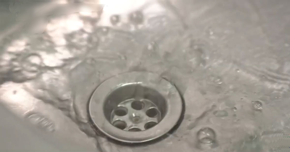 Kostik Tıkanıklık Açmada Kullanılır mı? - Pozitif Kimya kostik ile lavabo acmak 4